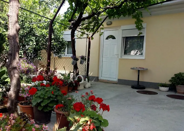 Apartman Lora